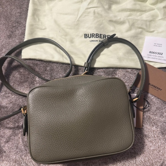NWT authentic Burberry crossbody purse - Picture 4 of 13